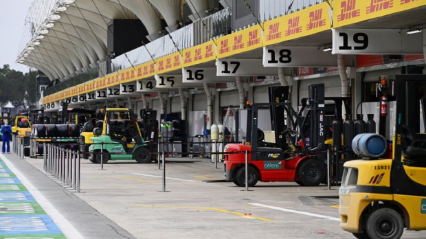 Verstappen ends eight-year # 1 drought as F1 battles are delayed – GPFans F1 Recap