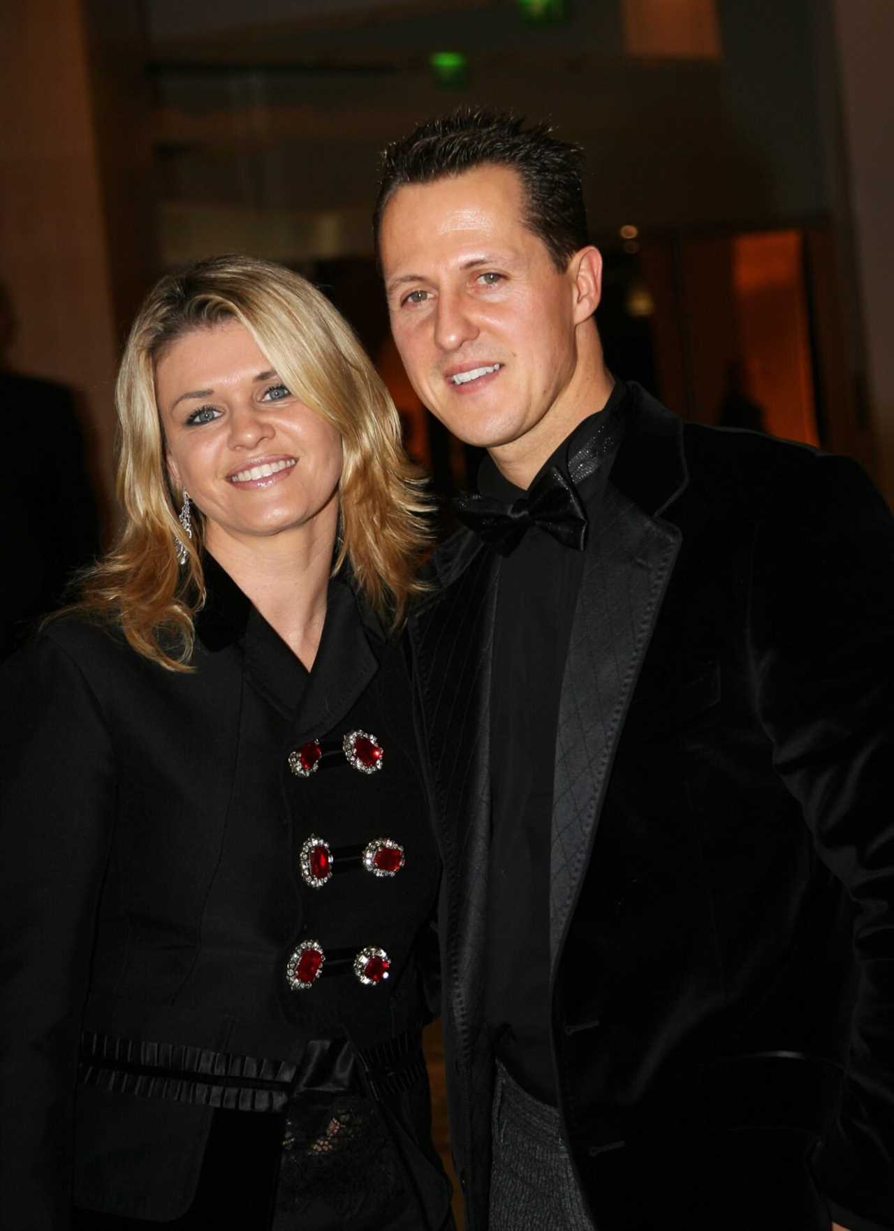 Who is Michael Schumacher's wife Corinna?  When did the F1 legend marry them and how many children do they have?