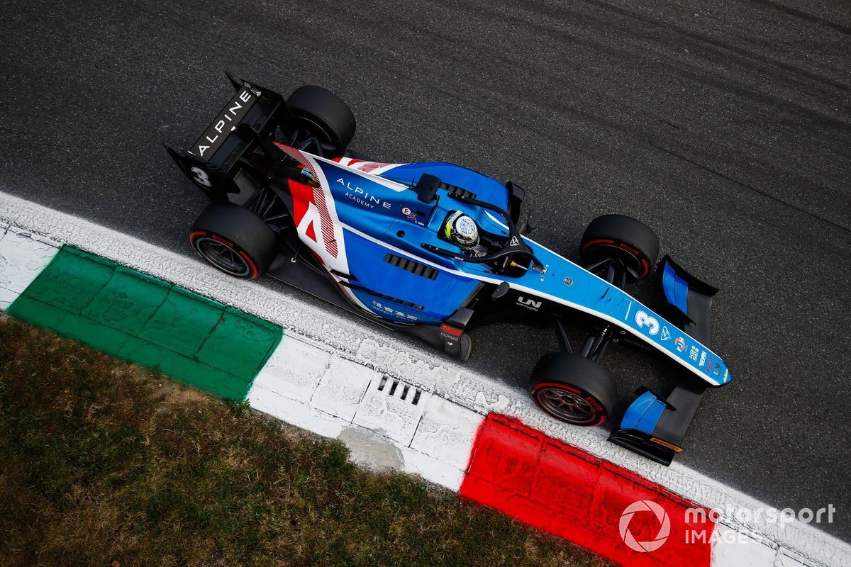 Guanyu Zhou, Uni-Virtuosi Racing