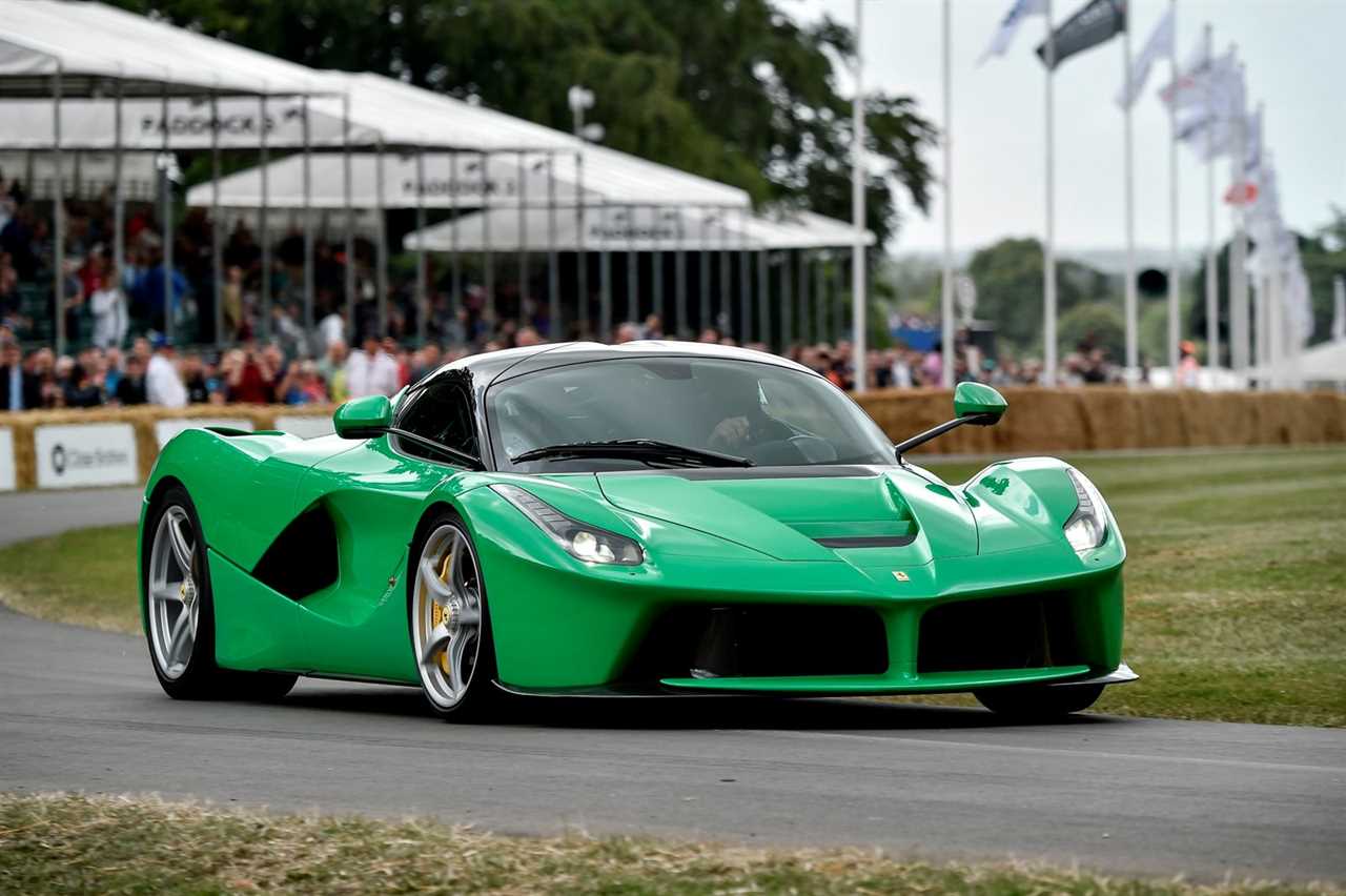 2016 Ferrari LaFerrari: review, moldings, specifications, price, new interior, exterior design and specifications
