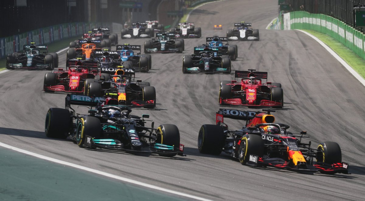 Don't intimidate Lewis Hamilton: Ex-McLaren F1 champion warned Max Verstappen