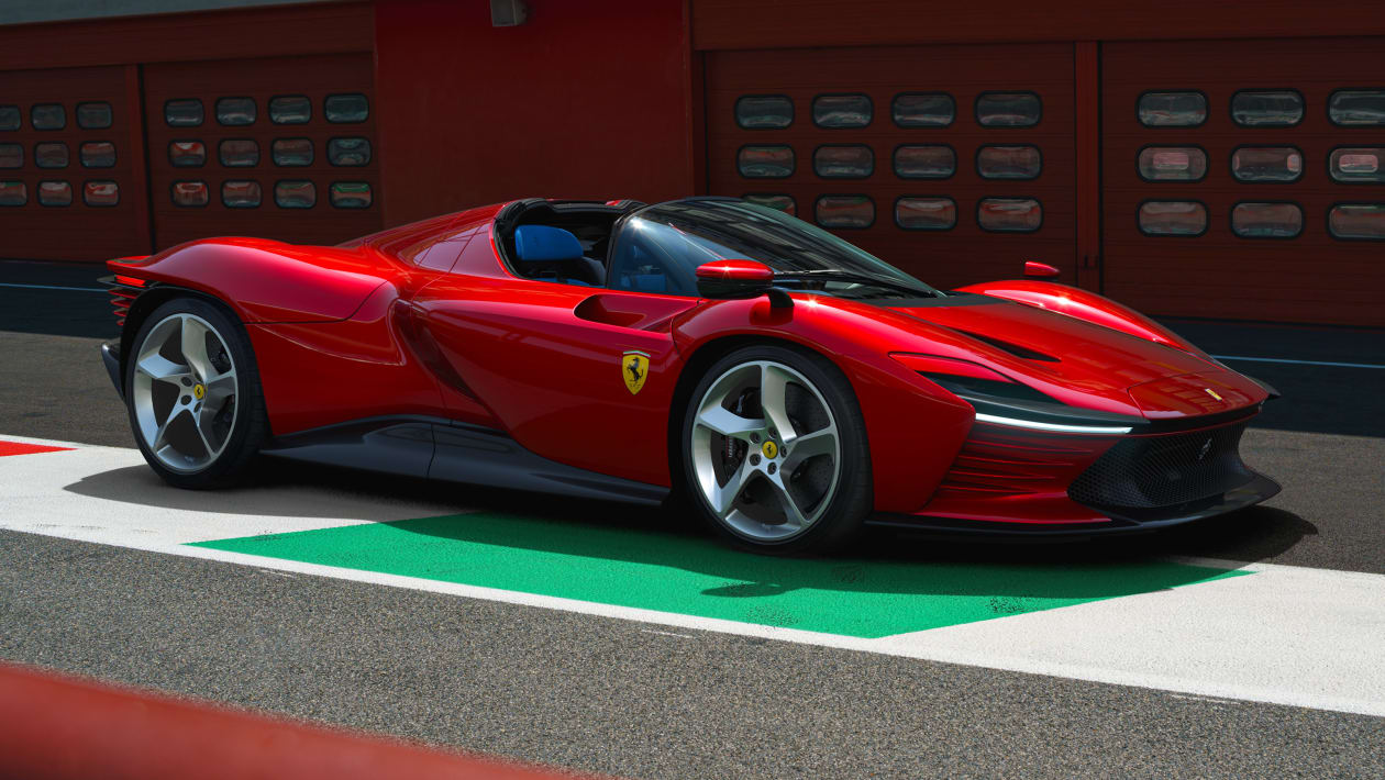 Ferrari Daytona SP3 presented with 829 hp V12 mid-engine