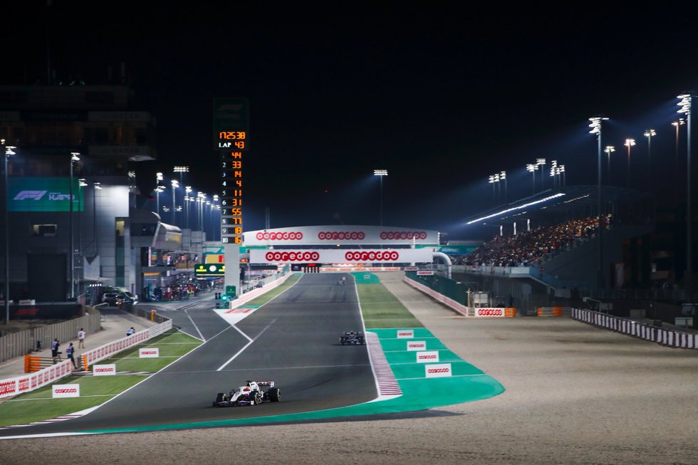 Hamilton takes victory, Haas drivers from Kannapolis find positive things at the Qatar GP