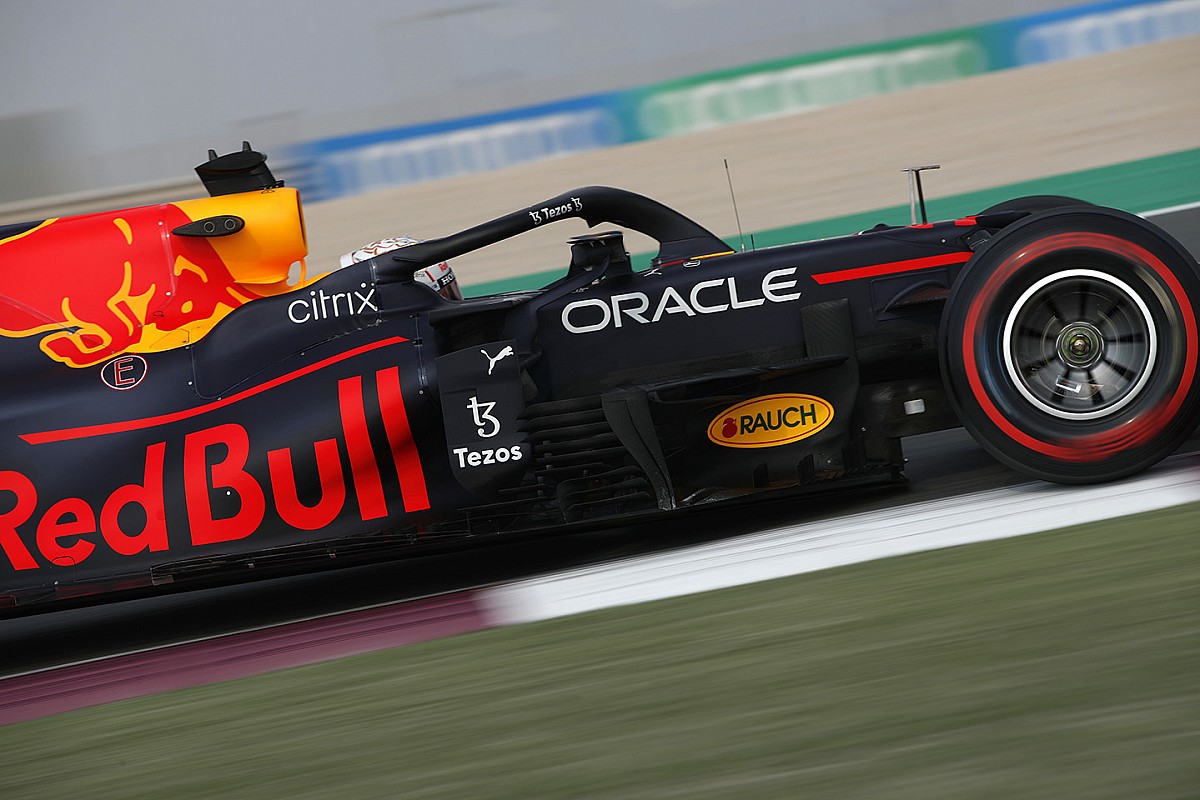 Verstappen leads from Gasly as a driver to get a first impression of the circuit in Losail