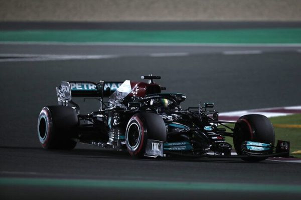 Mercedes AMG Petronas F1 Qatar practices – Interesting challenge in the desert
