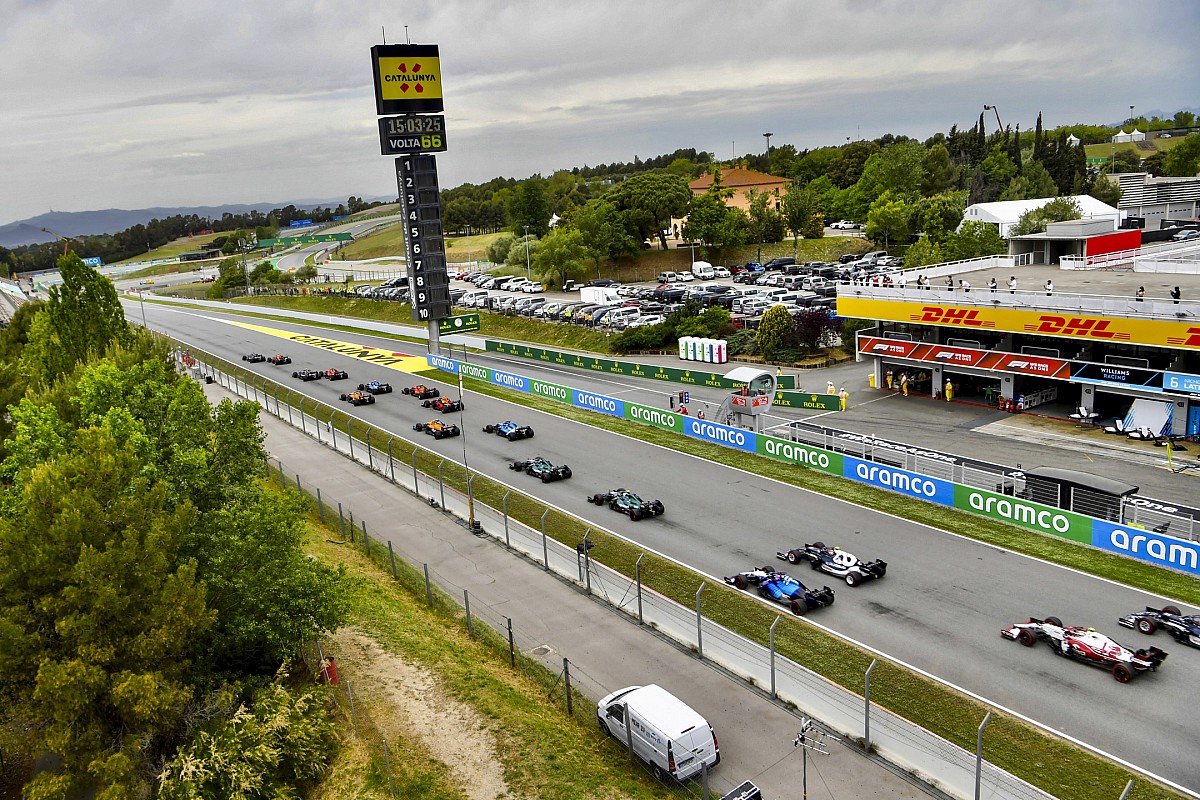 Barcelona agree new Formula 1 MotoGP deals until 2026