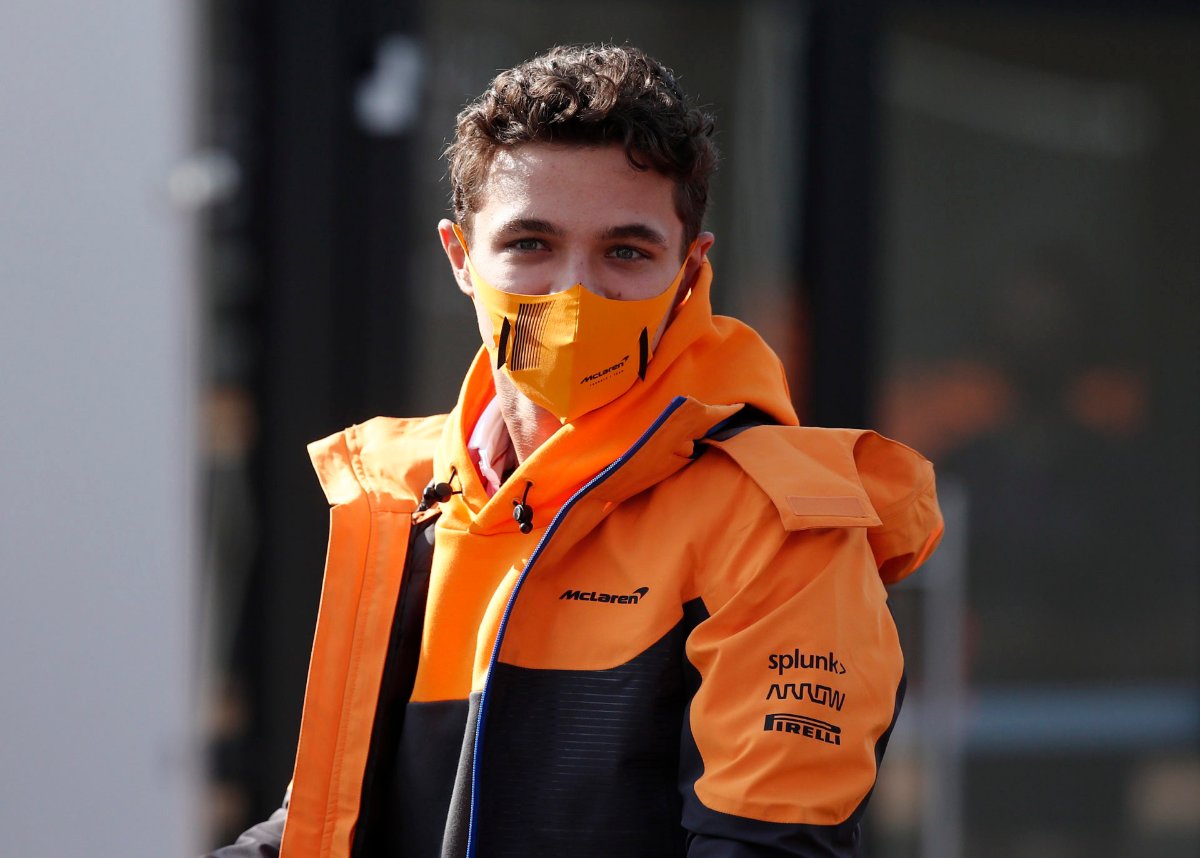 Lando Norris revives his cheek with an amusing reply to Alex Albon's social media post