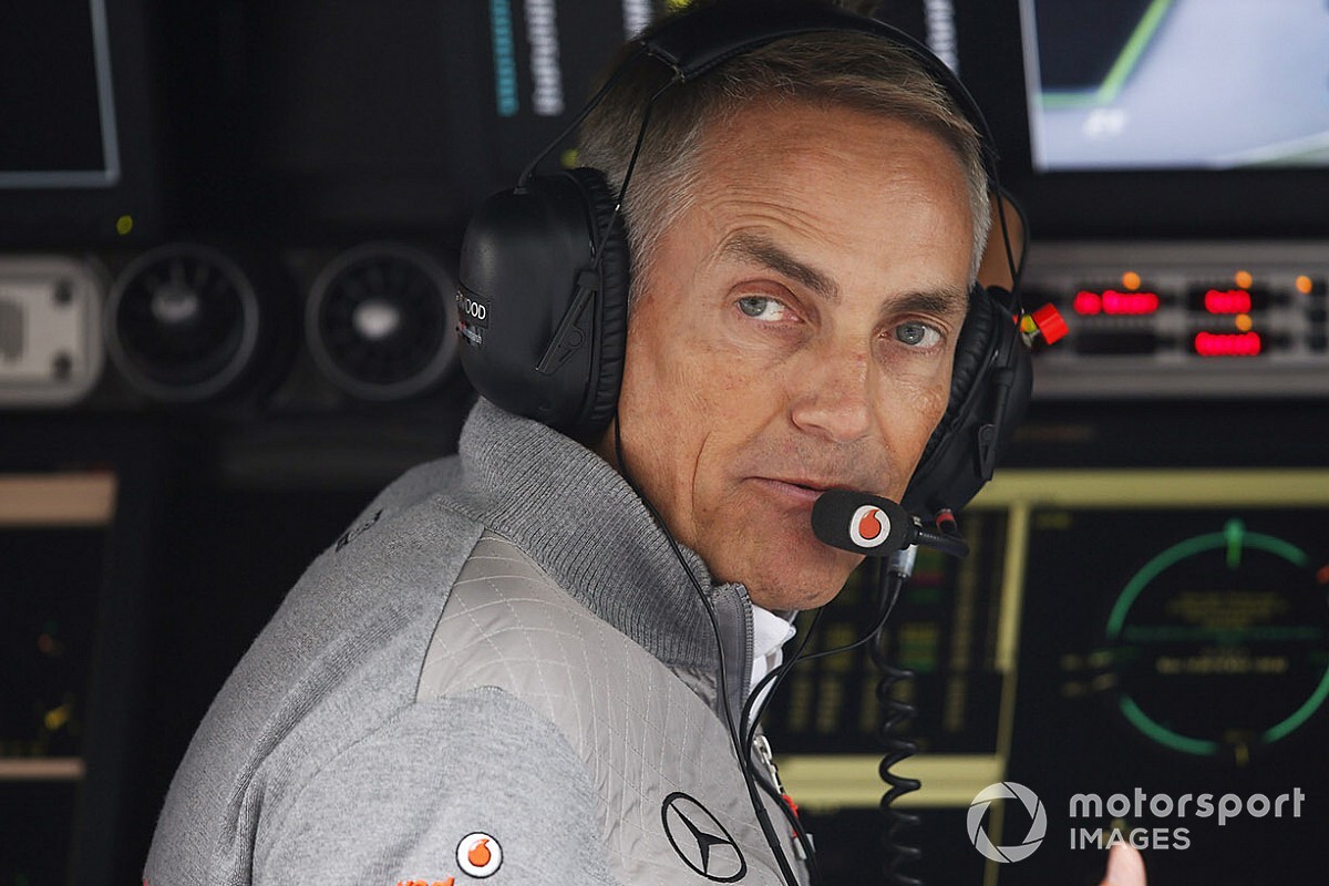 Former McLaren boss Whitmarsh returns to Formula 1 with Aston Martin