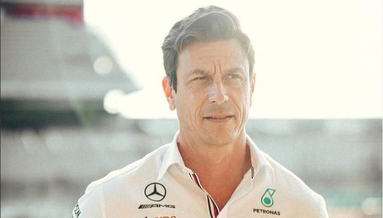 Toto Wolff smashes Bose headphones