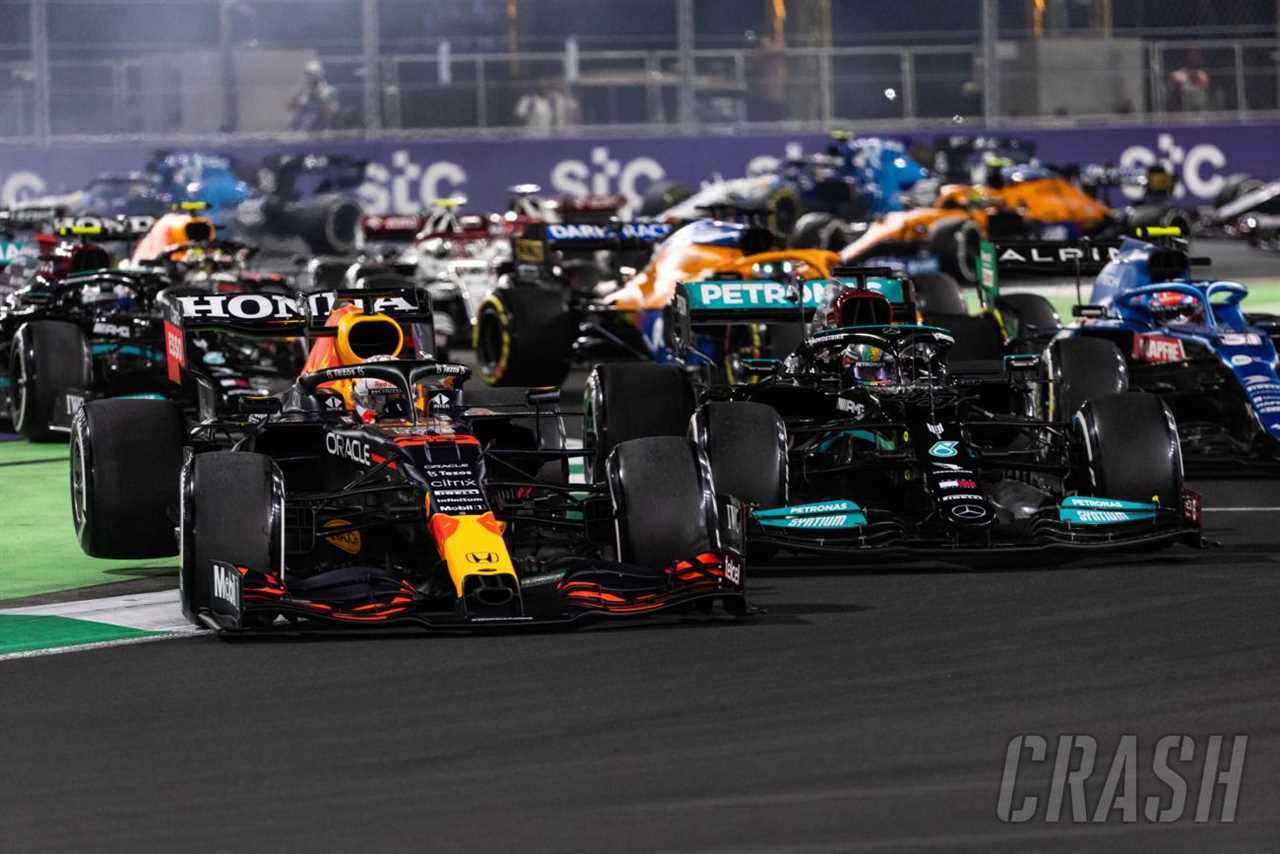 Sainz urges F1 title rivals to keep the image of the sport clean