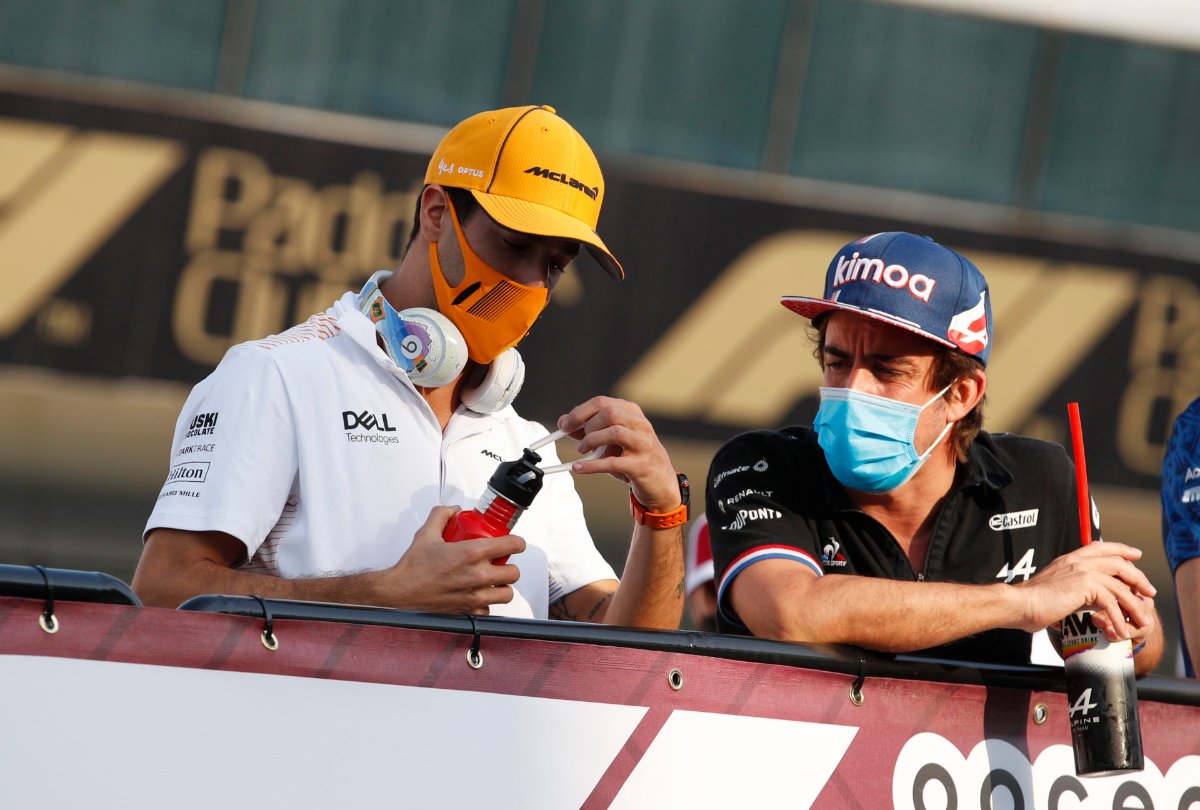 WATCH: Daniel Ricciardo laughs at Fernando Alonso's secret Christmas present