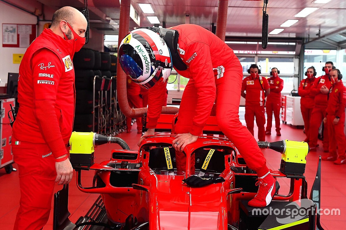 Alesi and Armstrong make Ferrari F1 test debuts at Fiorano