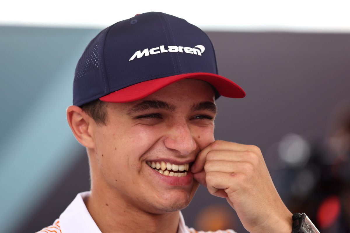 WATCH: Lando Norris' mom's emotional reaction after the McLaren F1 driver's Qualifying Heroics in Abu Dhabi