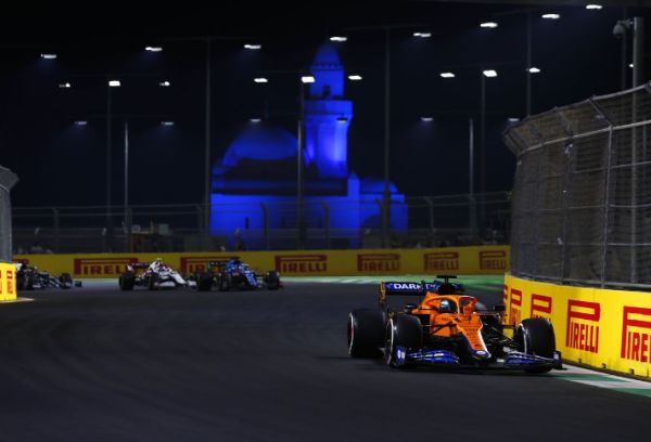 McLaren F1 Saudi Arabian GP race – Strong performance