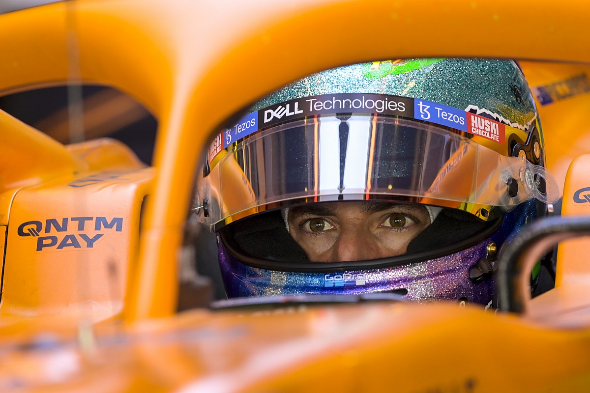 Ricciardo "clearly" has to take one more step in F1 2022