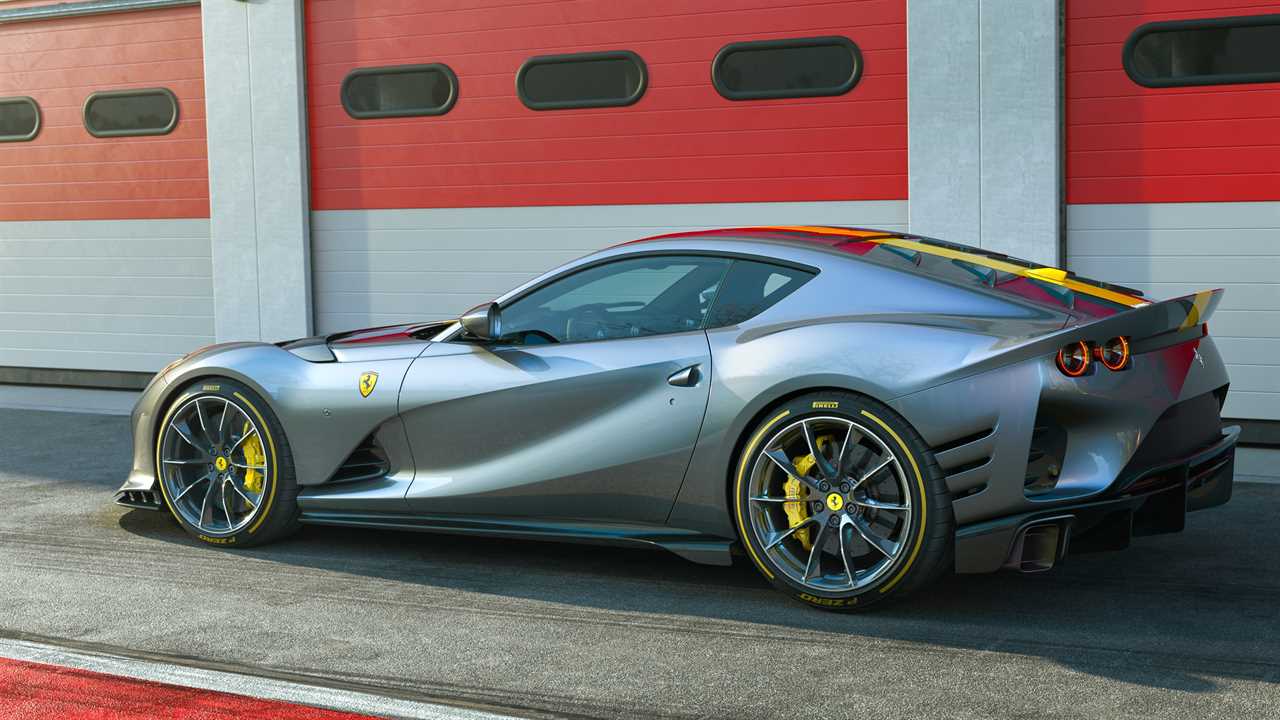Ferrari 812 Competizione 5