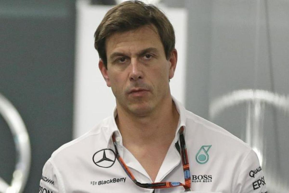 Toto Wolff goes on a limb to compare Lewis Hamilton's F1 title snub to Maradona's Hand of God moment
