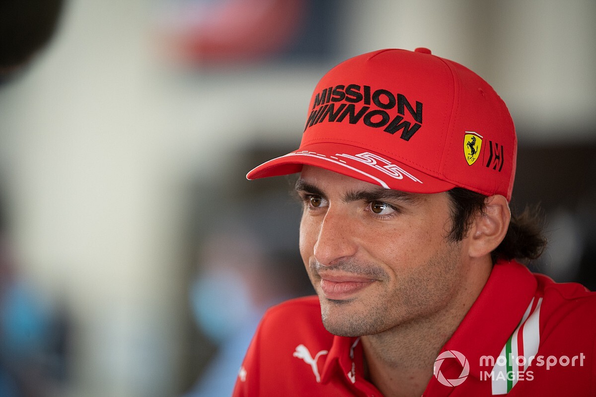 Binotto will discuss the future of Ferrari F1 with Sainz this winter