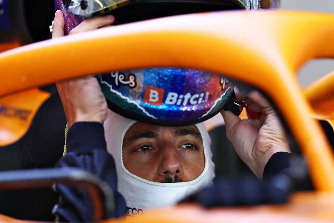 Formula 1 Testing in Abu Dhabi - Daniel Ricciardo testing the 18 inch Pirelli tires.