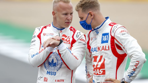 Verstappen “headbutt” cost premature title as Mercedes starts 2022 – GPFans F1 Recap