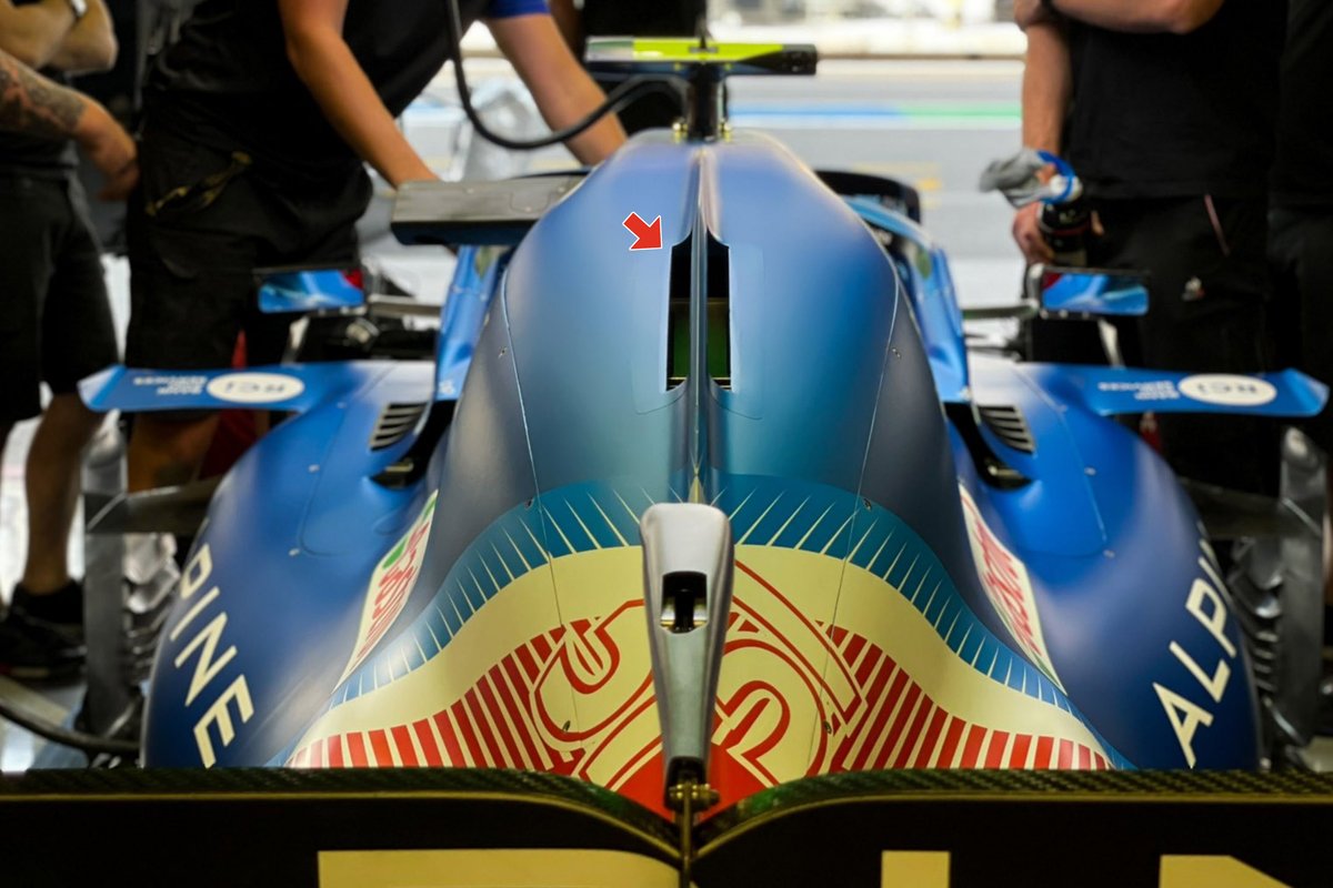 Alpine A521 engine cover spine cooling