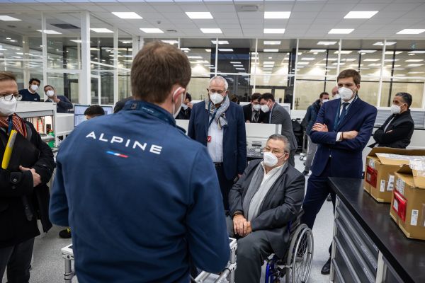French Ministry of Labor inaugurates the Mechanical Excellence Contest at the Alpine F1 team factory