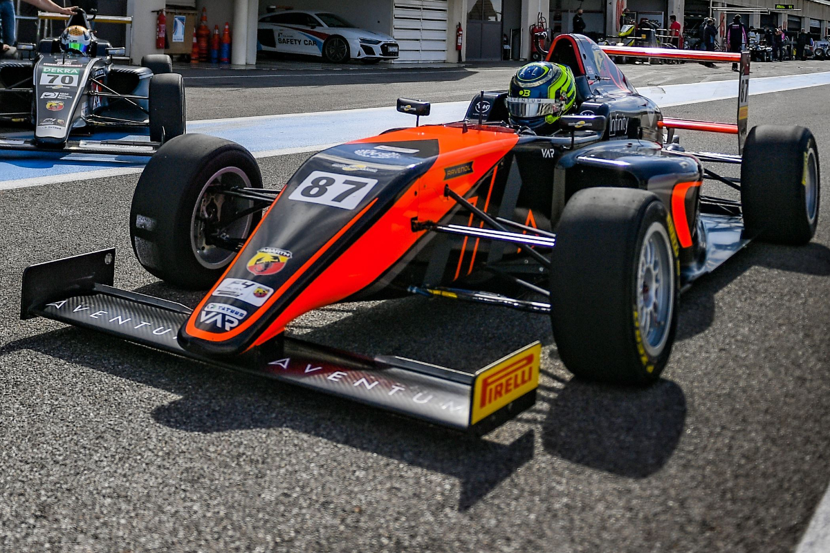 How to electrify junior racing feat. Hazel Southwell