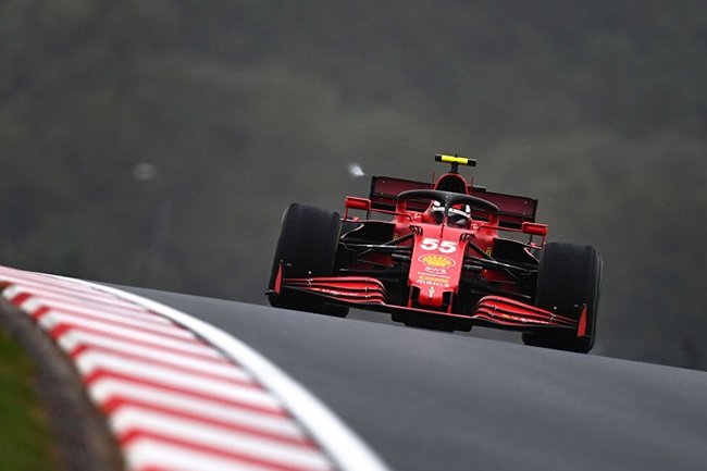 Carlos Sainz of Spain driving the (55) Scuderia Ferrari SF21 during the F1 Grand Prix of Turkey at Intercity Istanbul Park on October 10, 2021 in Istanbul, Turkey.