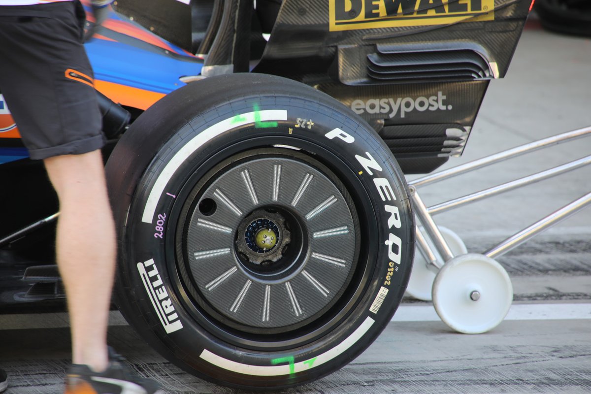 McLaren 2022 tire detail