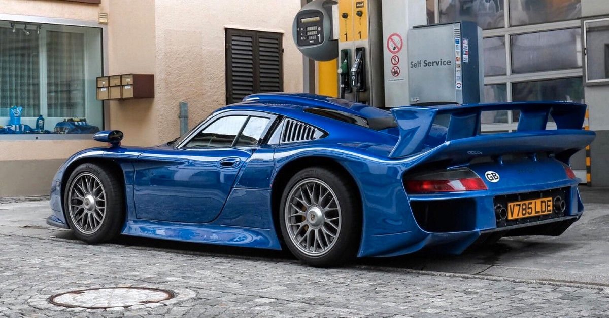 10 things everyone forgot about the Porsche 911 GT1 street version