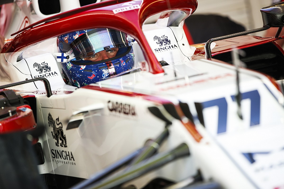 Bottas makes Alfa Romeo F1 debut at the start of post-season testing