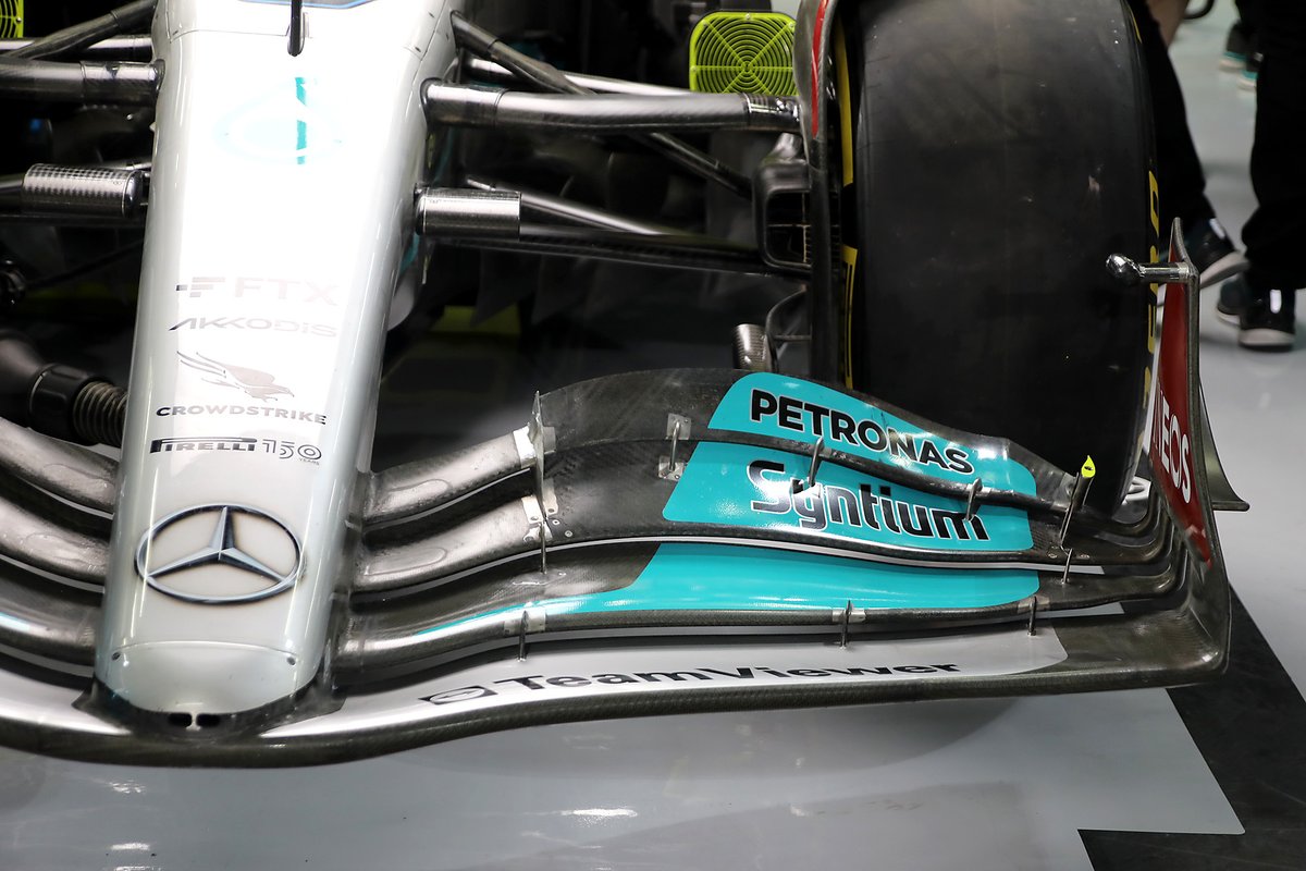 Mercedes W13 front wing detail