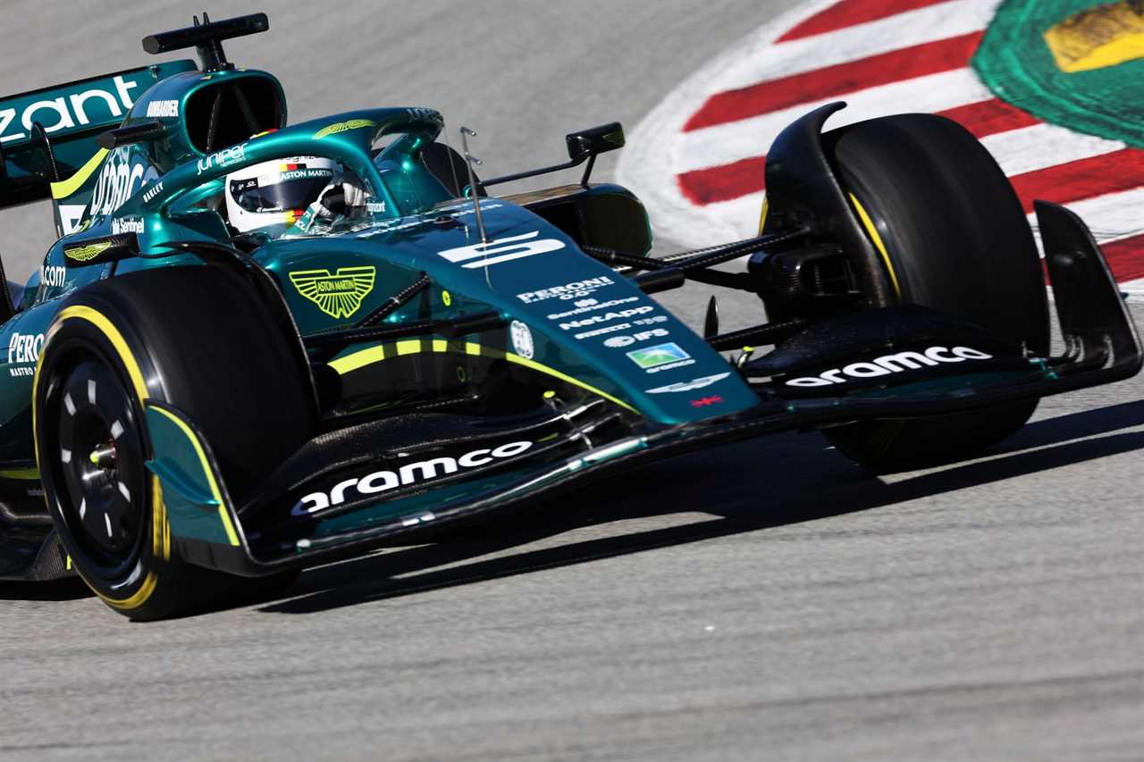 Aston Martin's Sebastian Vettel driving the AMR22 during Day One of F1 Testing in Barcelona (Photo by Mark Thompson/Getty Images)