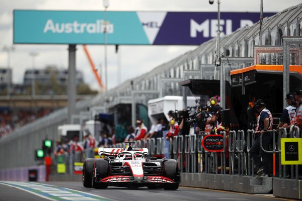 Haas F1 Australia GP qualifying, struggling a bit