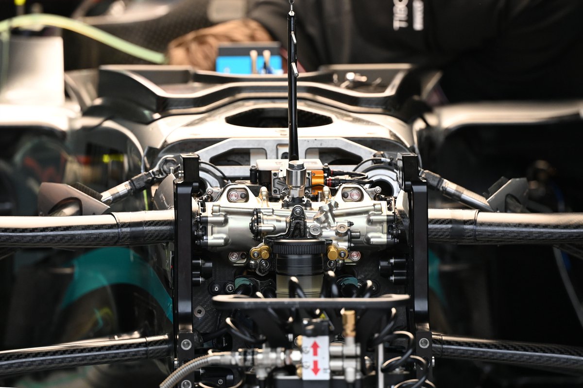 Mercedes W13 details