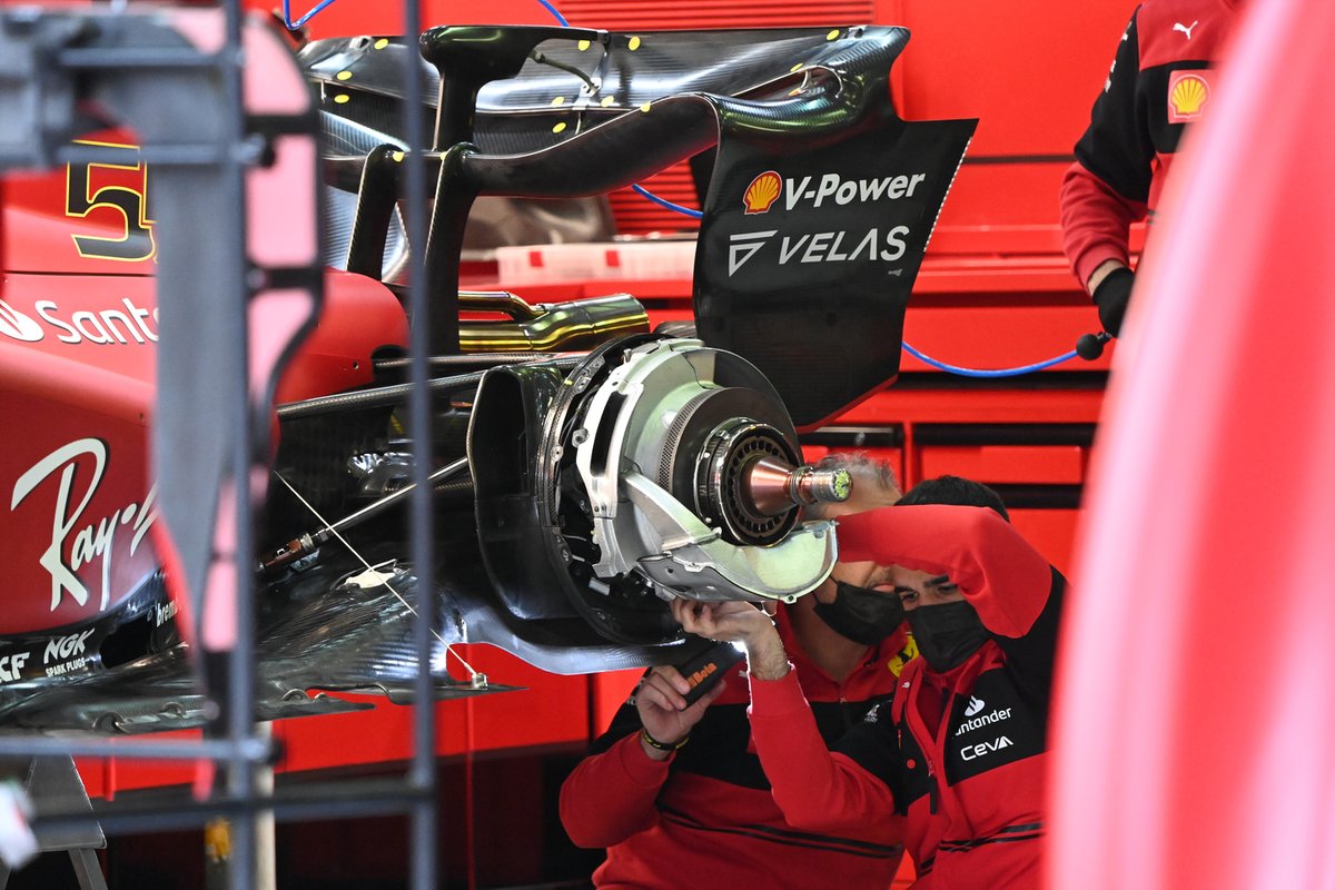 Ferrari F1-75 brake drum detail