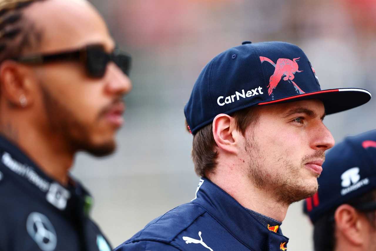 Max Verstappen (right) and Lewis Hamilton (left) pose for a photo before the Bahrain GP (Photo by Mark Thompson/Getty Images)