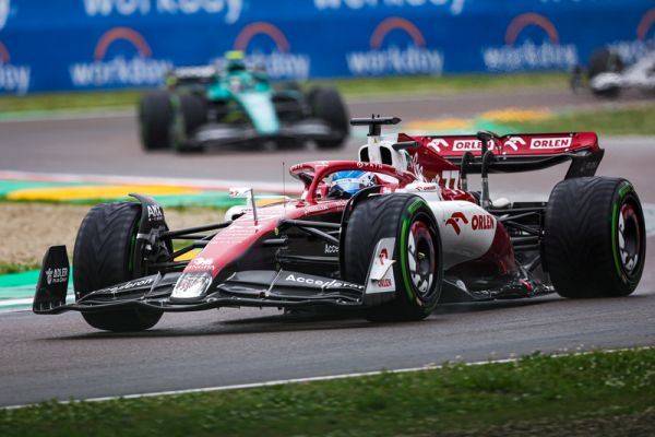 Alfa Romeo F1 Team ORLEN Emilia Romagna GP race – Strong performance in Imola