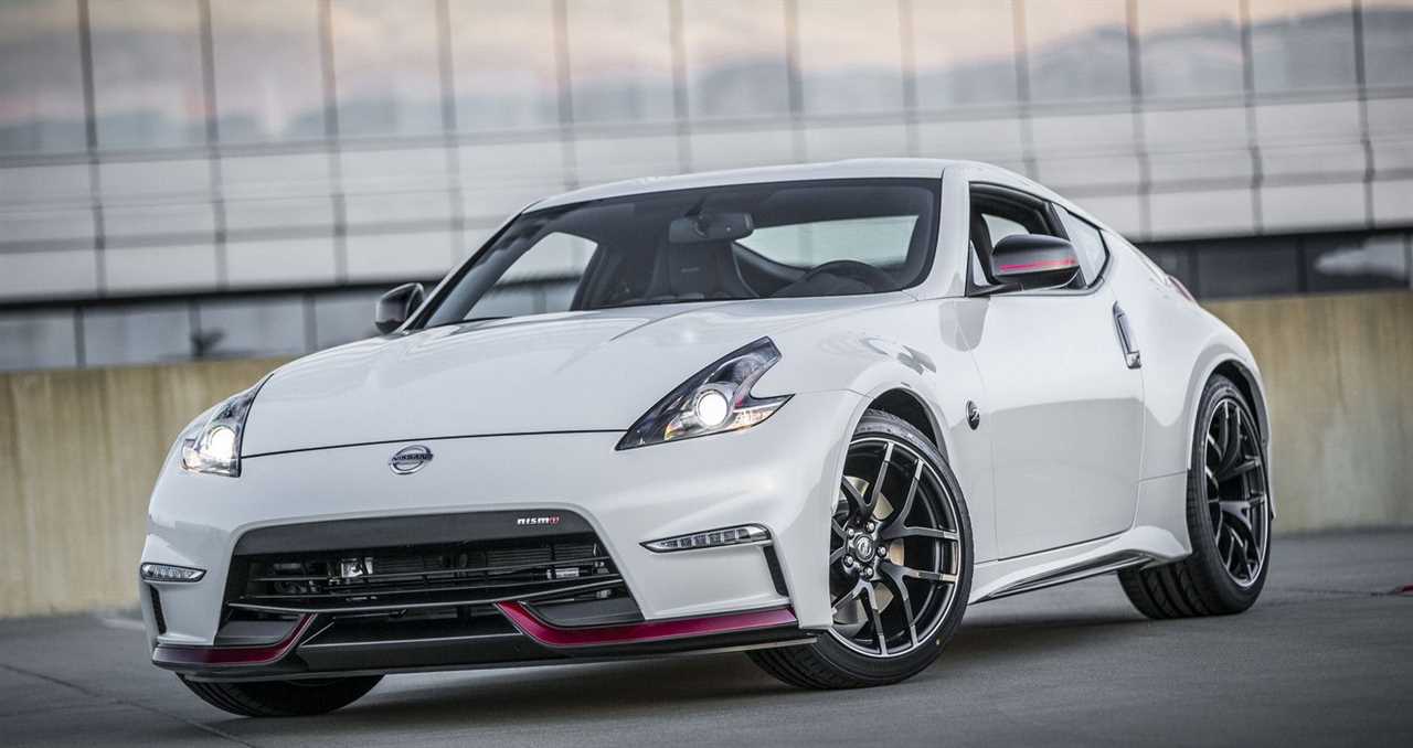 Nissan 370Z - Front