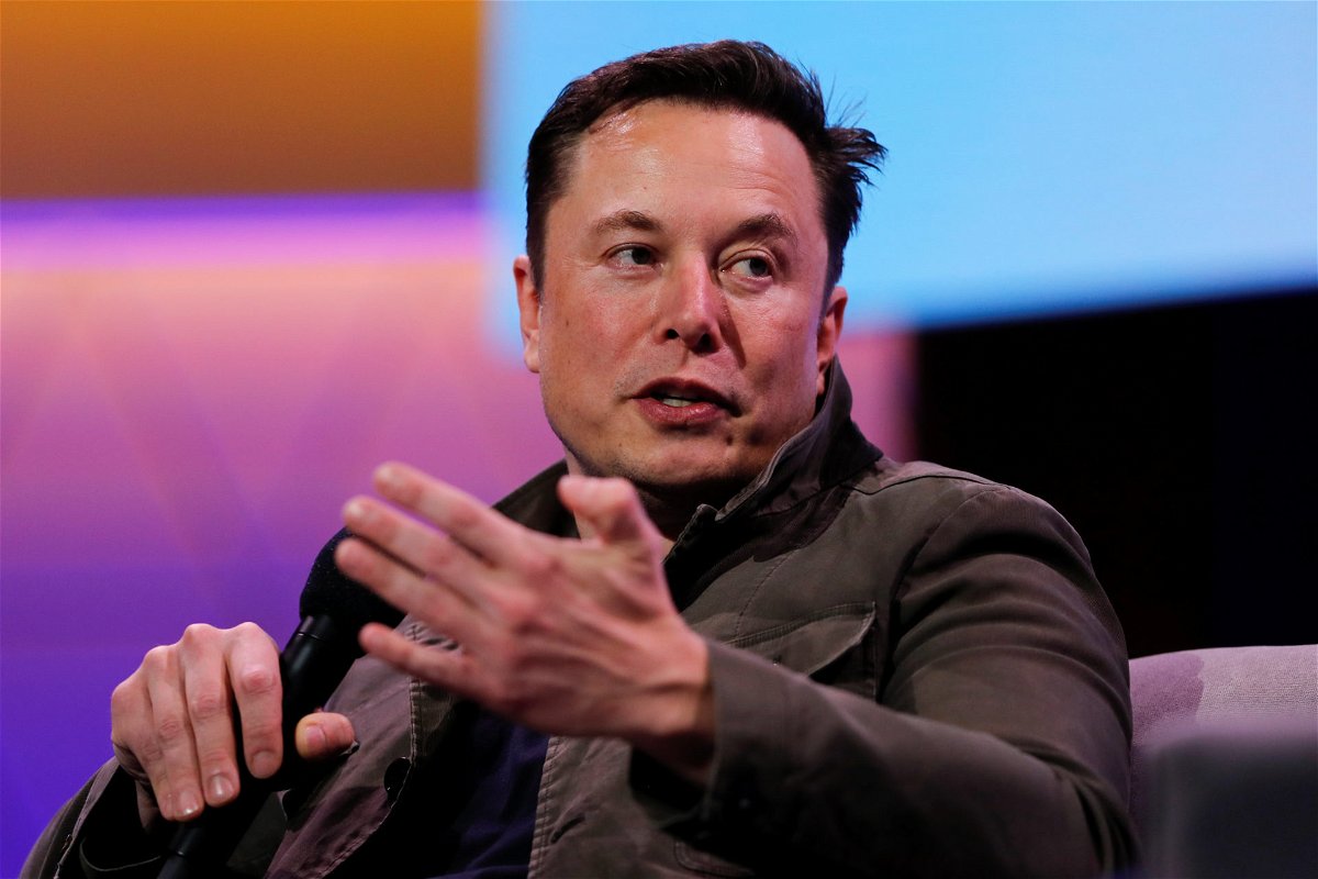 “Kick Red Bull's A**!”: F1 Fans Wreak Havoc as Elon Musk's Latest Insinuation Goes Viral