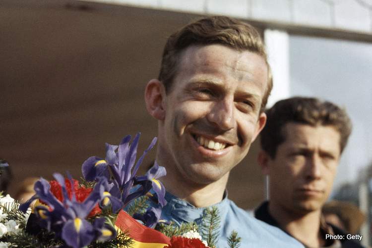 Tony Brooks, former Ferrari F1 driver dies aged 90