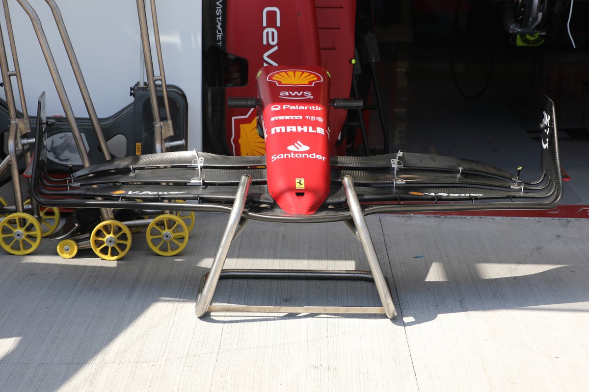 Ferrari F1-75 front wing detail