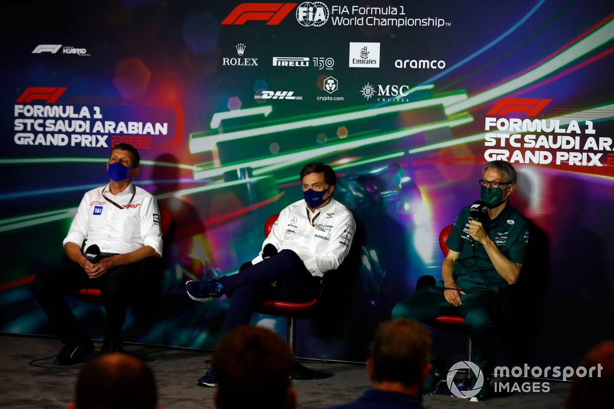 Guenther Steiner, Team Principal, Haas F1, Jost Capito, CEO, Williams Racing, Mike Krack, Team Principal, Aston Martin F1, in the Press Conference 