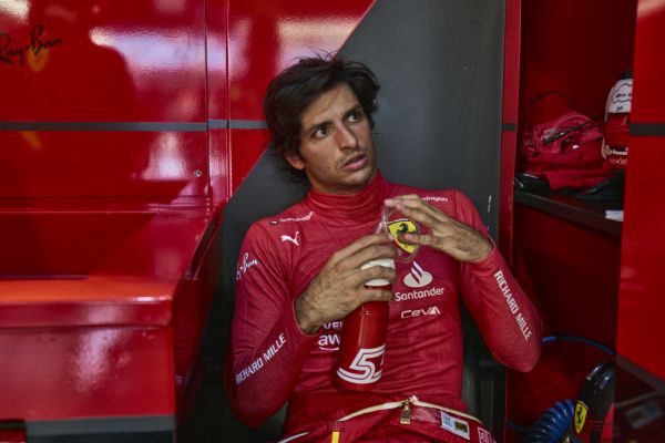 Three questions to Carlos Sainz