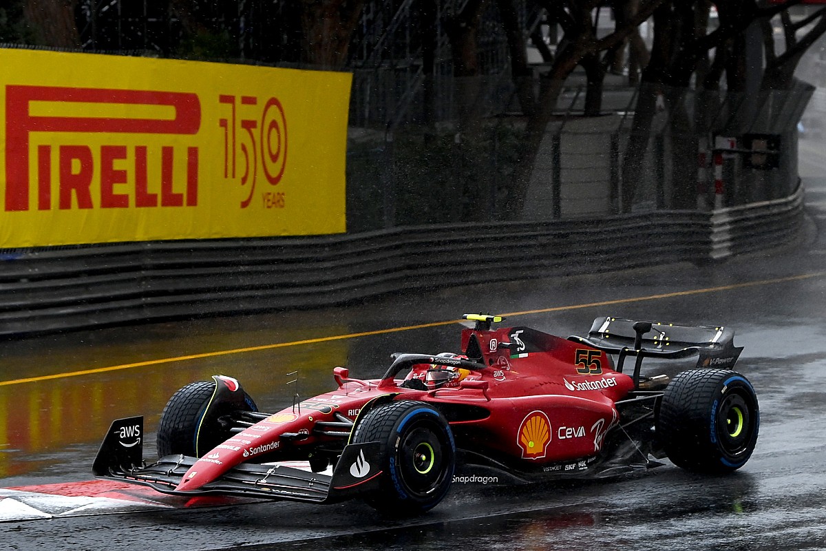 Sainz frustrated at lapped Latifi for costing him Monaco GP lead