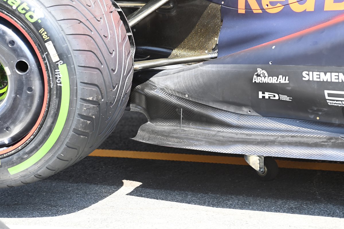 Red Bull Racing RB18 floor