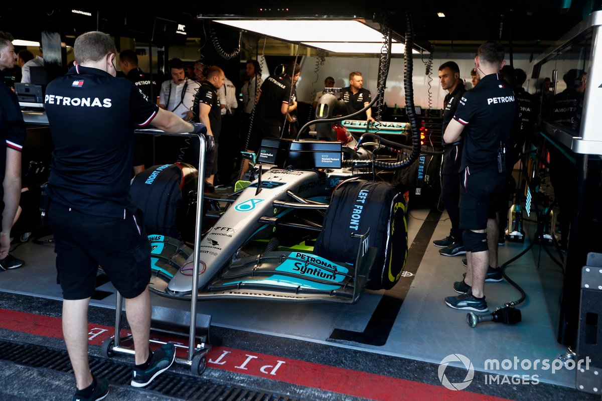 George Russell, Mercedes W13