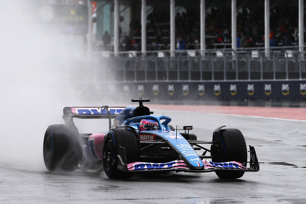 Alonso quickest from Gasly, Vettel in wet FP3