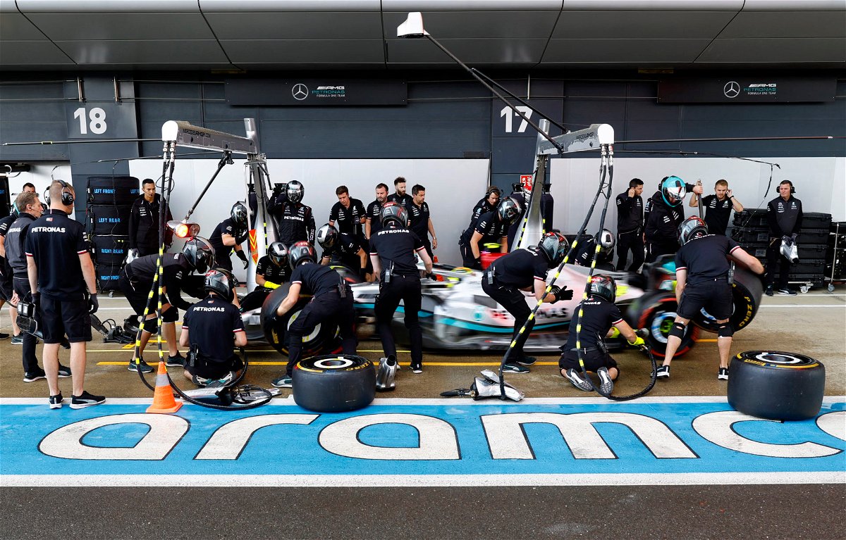 “Two Things Are Certain: Death and…” F1 Fans Livid as Mercedes Once Again Cost Lewis Hamilton Top-Step Glory