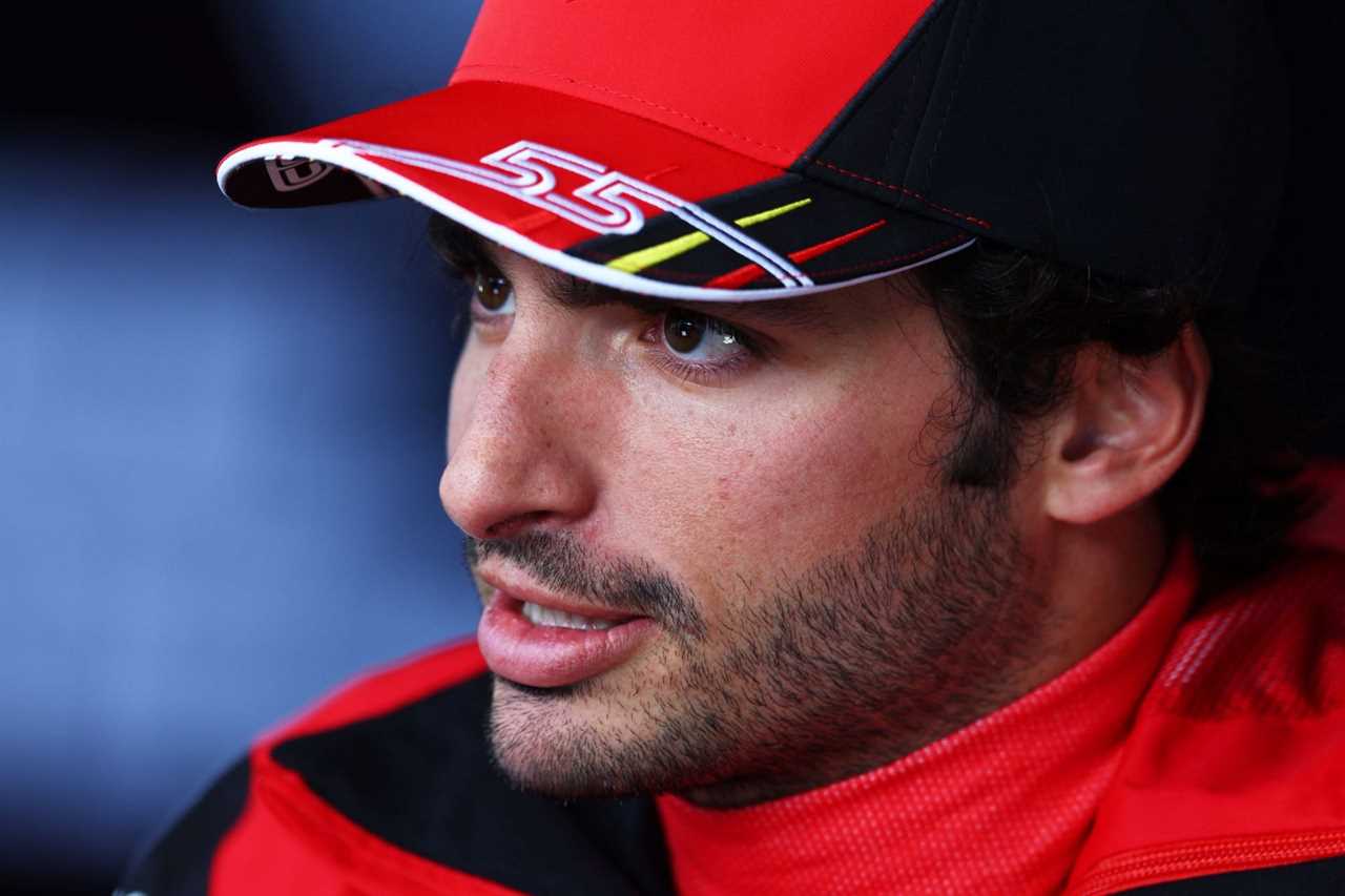 Ferrari driver Carlos Sainz speaks to the media during the 2022 F1 Austrian GP weekend (Photo by Clive Rose/Getty Images)